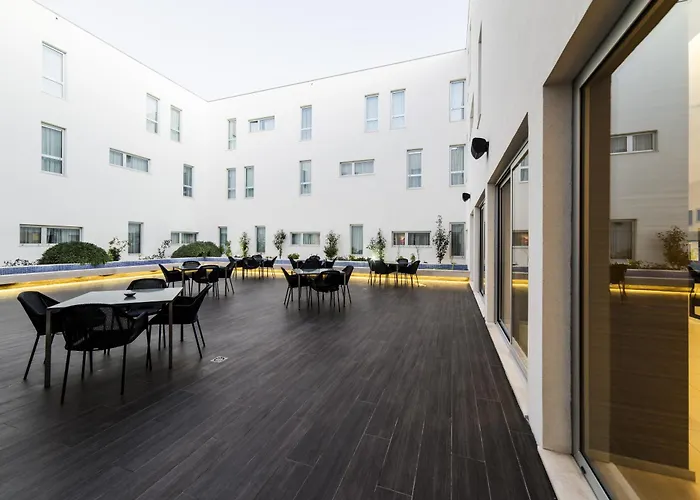 Moov Hotel Evora